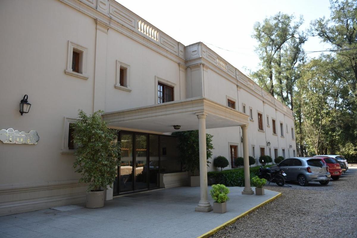Hotel Howard Johnson Resort&spa Escobar 3*